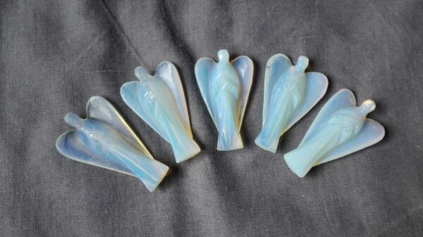 Opaline engel